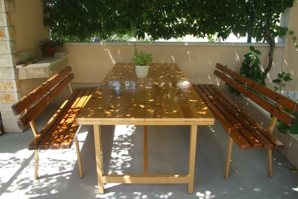 Cosey Studio Apartment For 2 Free Private Parking Makarska Eksteriør bilde