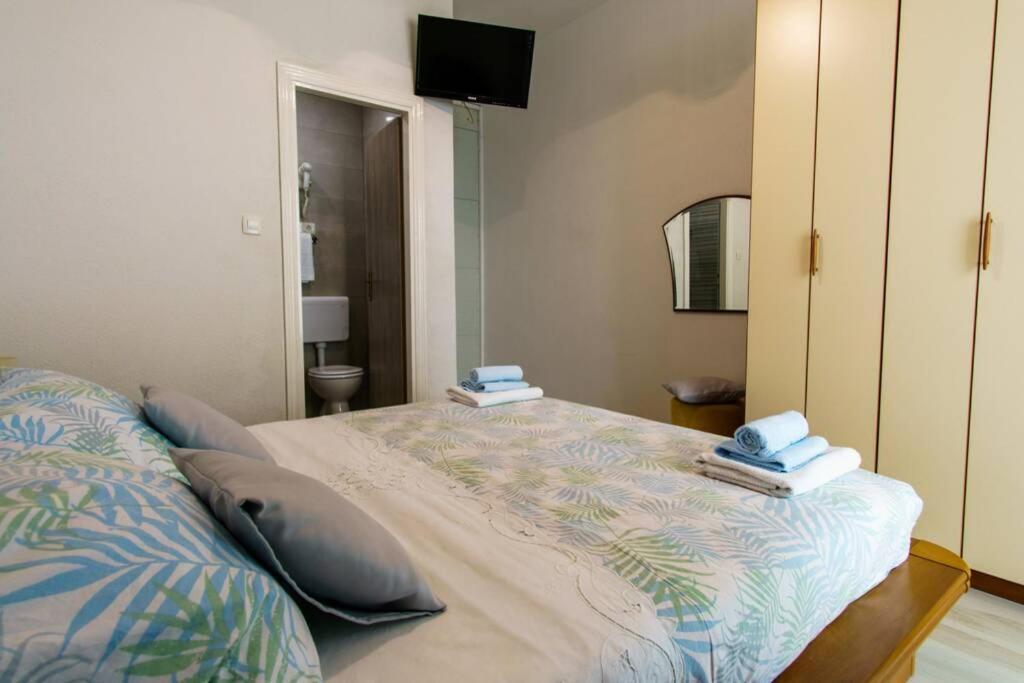 Cosey Studio Apartment For 2 Free Private Parking Makarska Eksteriør bilde